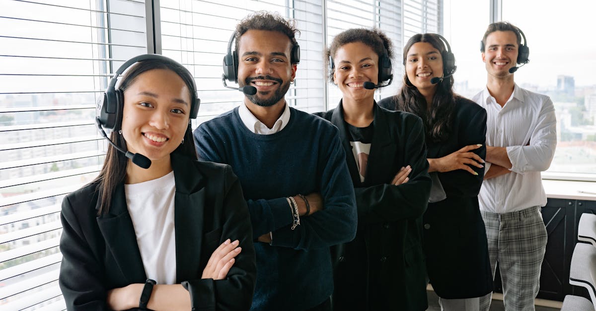 微信老号买卖：流量卡业务对传统通信产业的影响与挑战