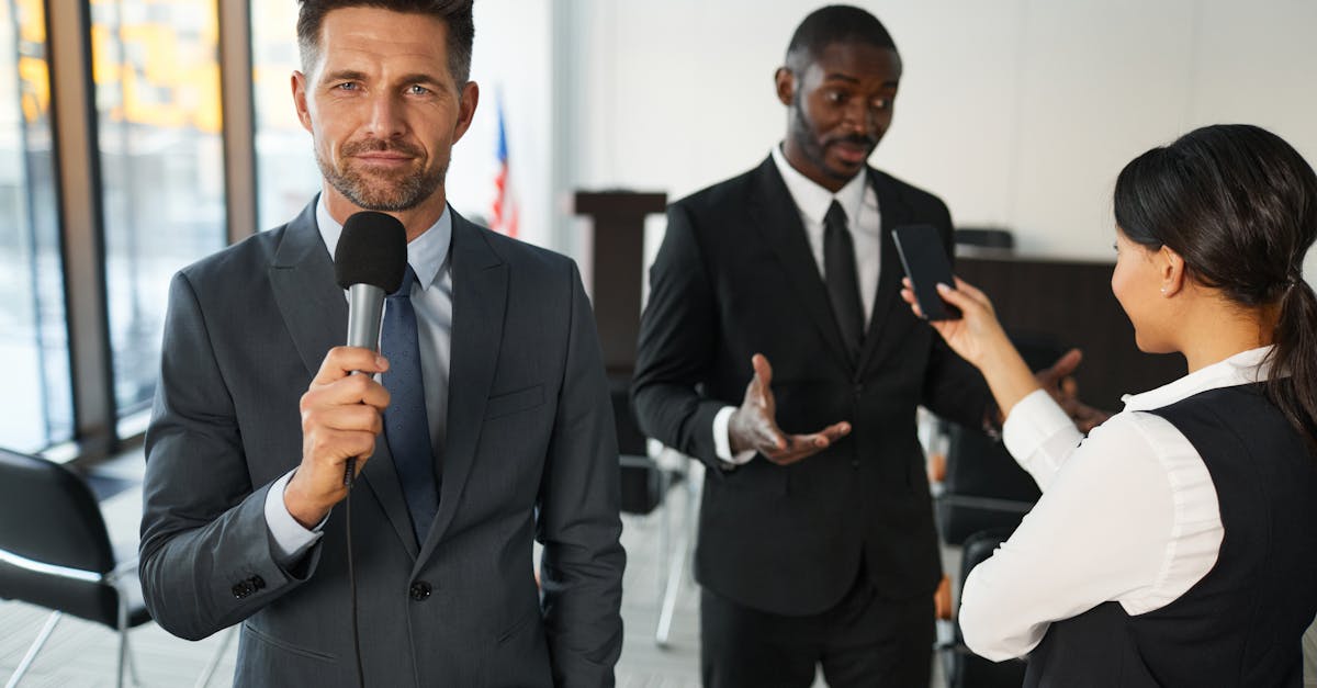 “中介者”组织也成为了技术支持行业利润“银行”